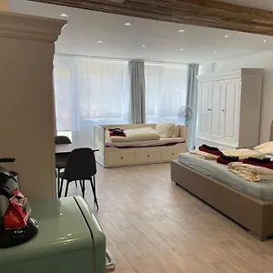 Beutelsbacherstr. 12 B Apartamento Stuttgart